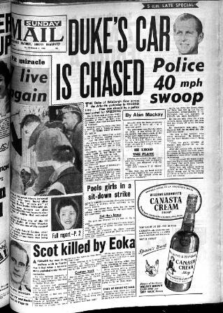 cover page of Sunday Mail (Glasgow) published on November 2, 1958